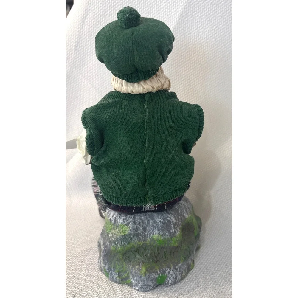 Musical Artist Santa Claus Figurine Painter with Palette Plaid Pants 10 Inch